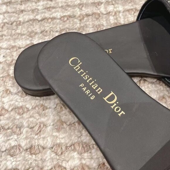 🍵Dior Black and White Sandals - Picture 4 of 9